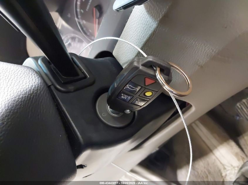 2008 Volvo S60 2.5T VIN: YV1RH592682687626 Lot: 43443897