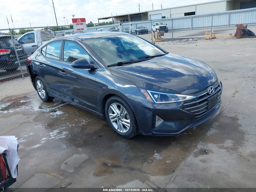 HYUNDAI ELANTRA SEL