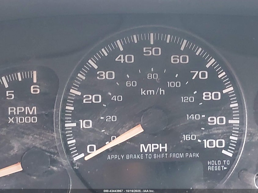 2001 GMC Yukon Sle VIN: 1GKEK13T51R185353 Lot: 43443967