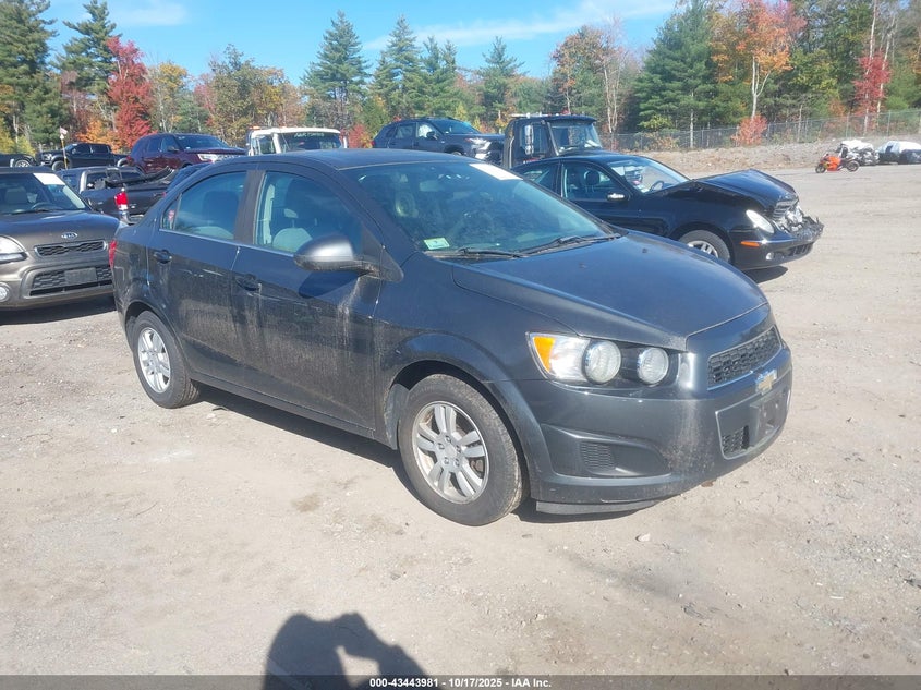 CHEVROLET SONIC LT AUTO