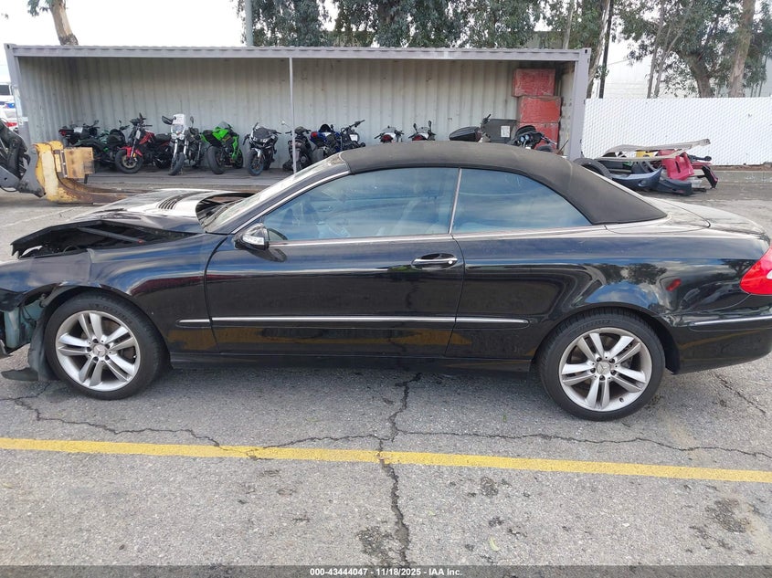 2007 Mercedes-Benz Clk 350 VIN: WDBTK56F17T082957 Lot: 43444047