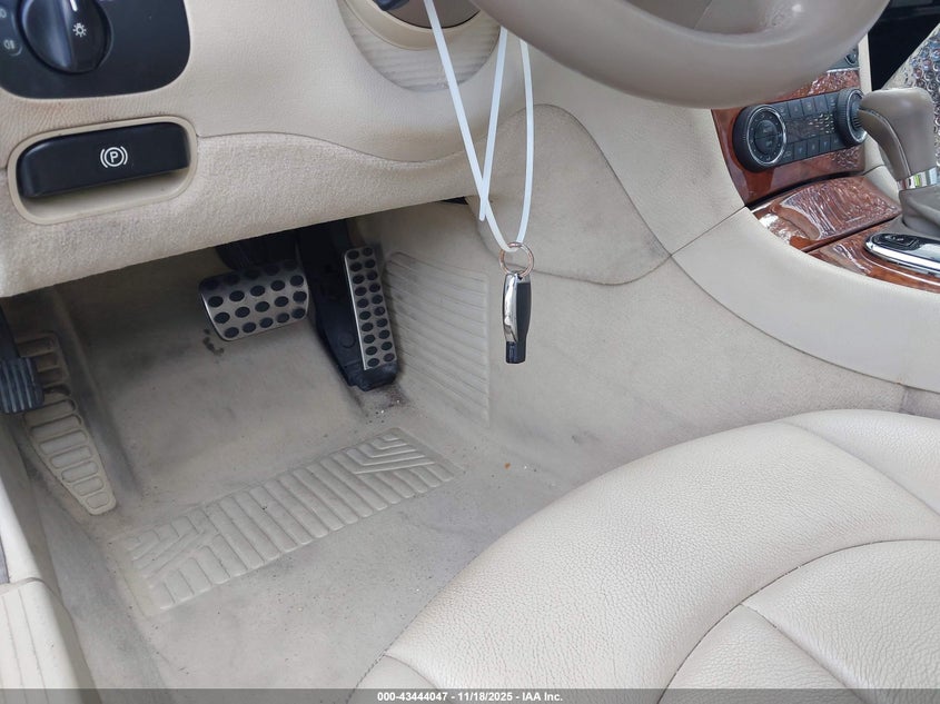 2007 Mercedes-Benz Clk 350 VIN: WDBTK56F17T082957 Lot: 43444047