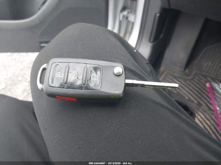 2015 Volkswagen Jetta 2.0L S VIN: 3VW2K7AJ0FM201970 Lot: 43444067