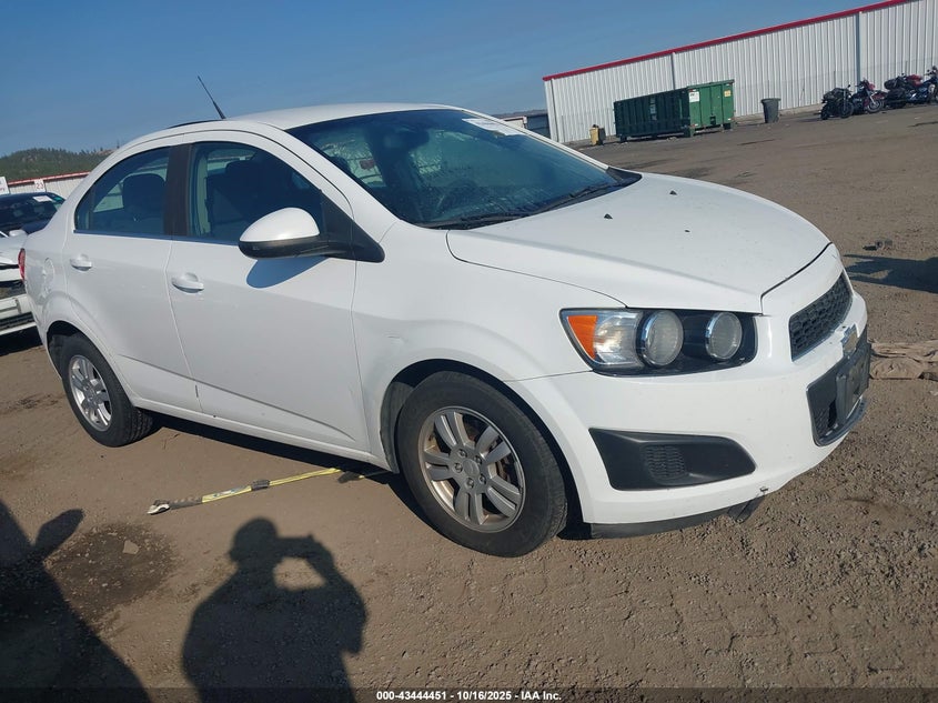 CHEVROLET SONIC LT AUTO