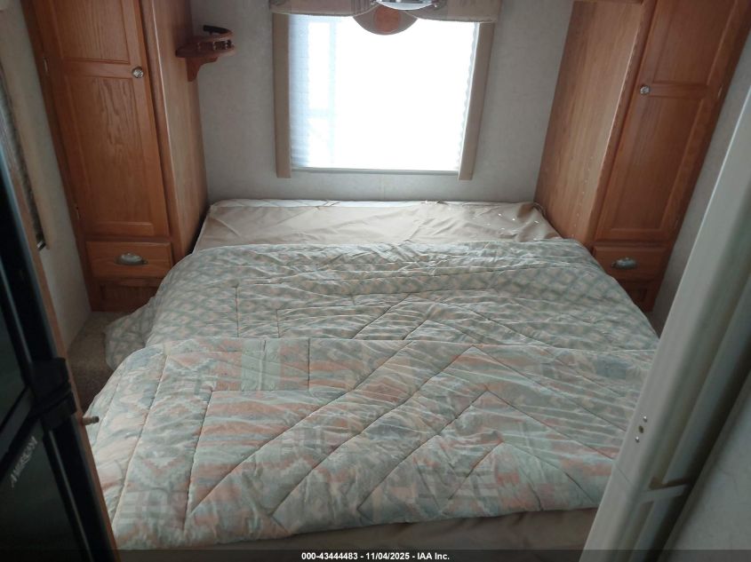 2004 Gulf Stream E-450 Cutaway VIN: 1FDXE45S33HB78620 Lot: 43444483