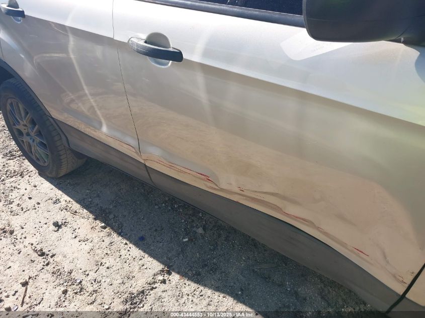 2018 Ford Escape S VIN: 1FMCU0F70JUC27040 Lot: 43444553