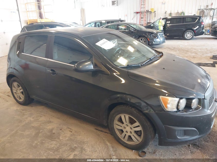 CHEVROLET SONIC LT AUTO