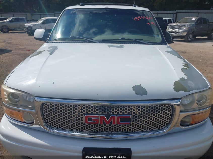 2005 GMC Yukon Denali VIN: 1GKEK63U25J199818 Lot: 43444614
