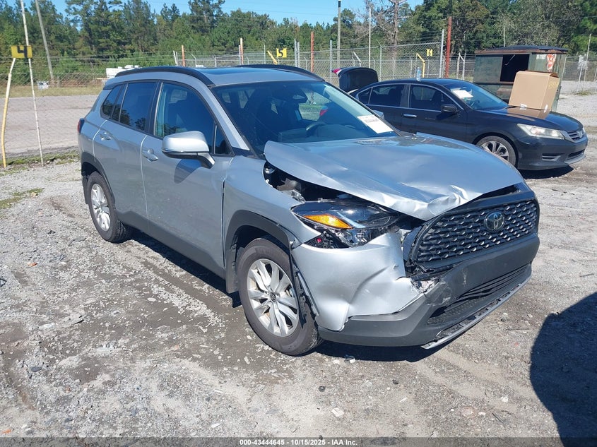 TOYOTA COROLLA CROSS LE