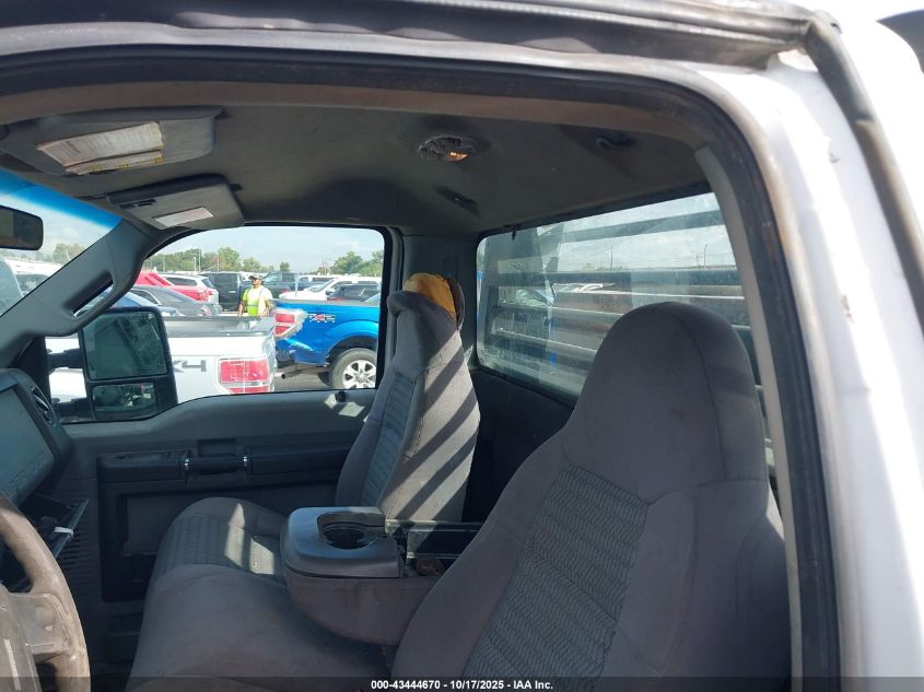 2013 Ford F-350 Chassis Xl VIN: 1FDRF3F64DEB92059 Lot: 43444670