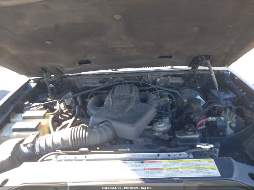 2001 Ford Explorer Sport Trac VIN: 1FMZU67E61UA66705 Lot: 43444738