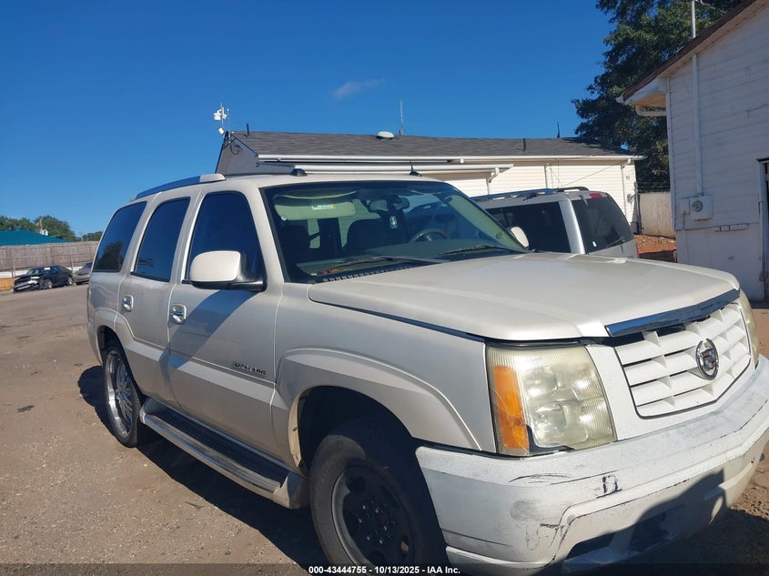 1GYEK63N74R236215 2004 Cadillac Escalade Standard auction photo 1