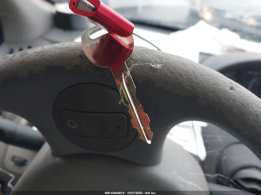 2003 Saturn Ion 2 VIN: 1G8AJ52F23Z183427 Lot: 43444815