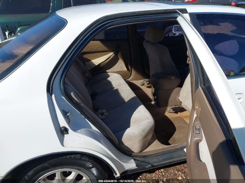 1995 Toyota Camry Le VIN: 4T1SK12E1SU894180 Lot: 43444818