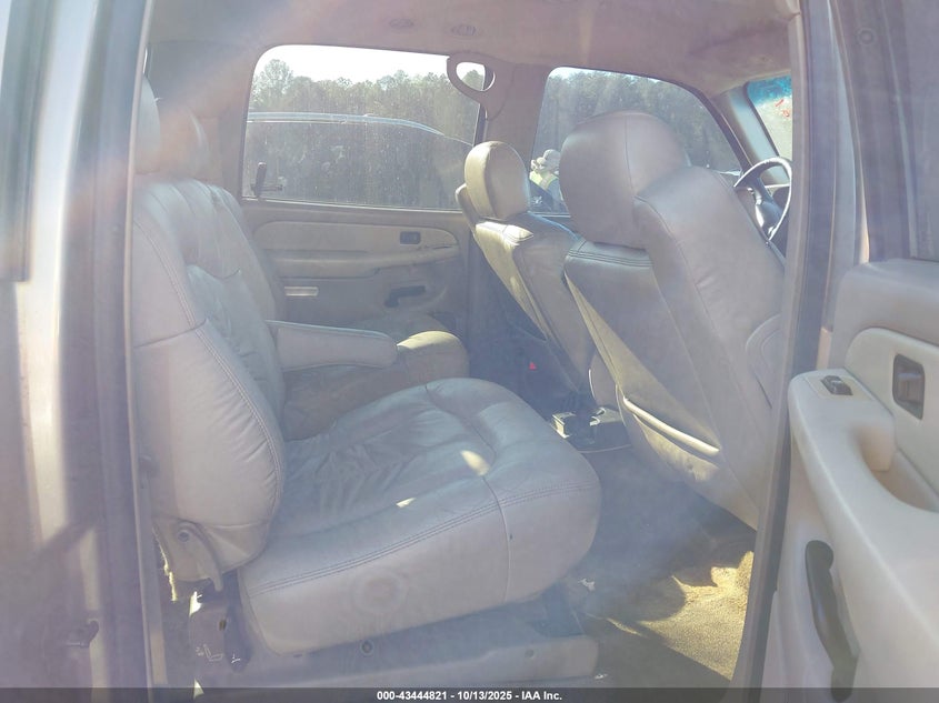 2002 Chevrolet Suburban 1500 Ls VIN: 1GNEC16Z12J132858 Lot: 43444821