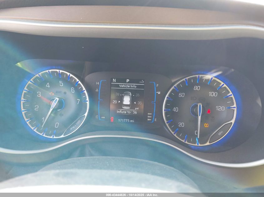 2017 Chrysler Pacifica Touring VIN: 2C4RC1DG4HR507917 Lot: 43444826