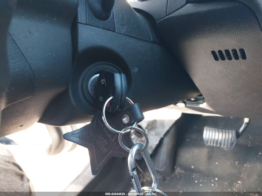 2013 Ford Fusion Se VIN: 3FA6P0H74DR183213 Lot: 43444829