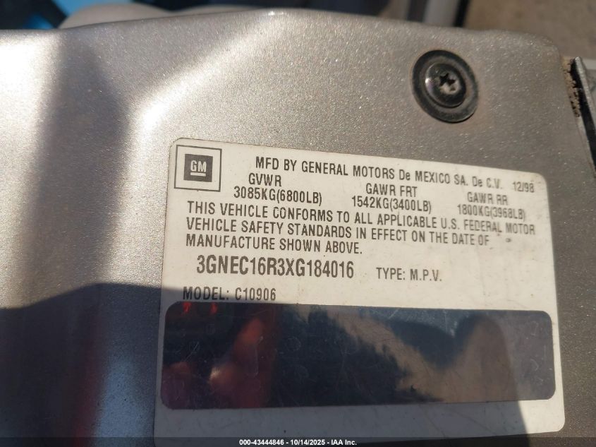1999 Chevrolet Suburban 1500 Lt VIN: 3GNEC16R3XG184016 Lot: 43444846