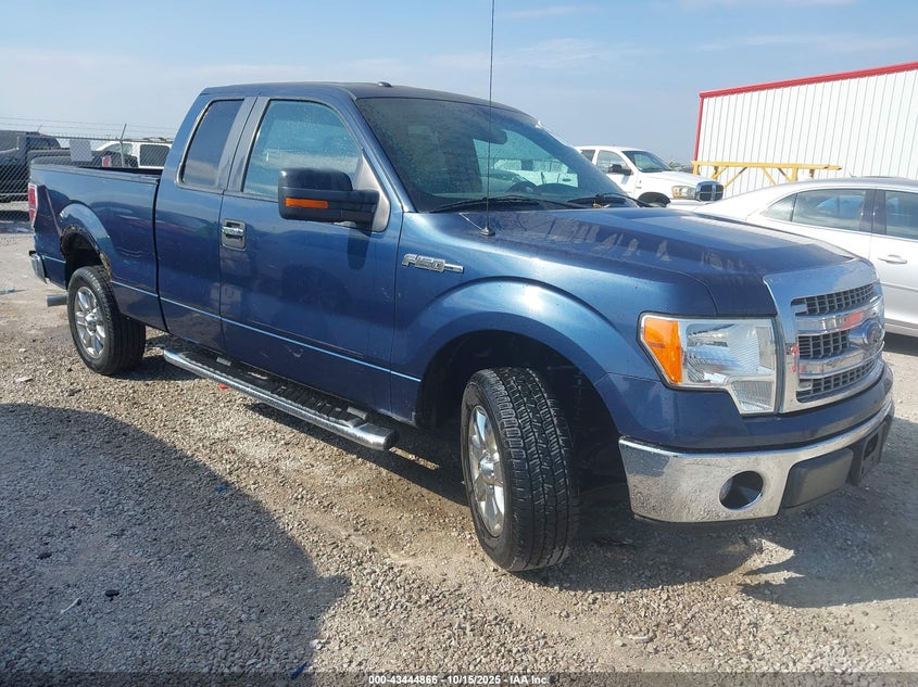 FORD F-150 XLT