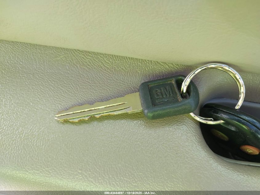 1999 GMC Yukon Denali VIN: 1GKEK13R8XR914474 Lot: 43444897