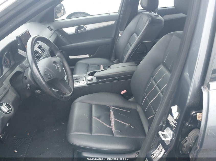 2009 Mercedes-Benz C 300 Luxury/Sport VIN: WDDGF54X39F201103 Lot: 43444966