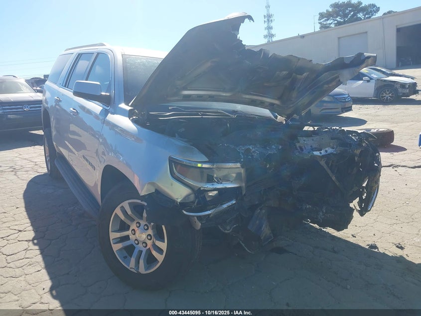 CHEVROLET SUBURBAN LT