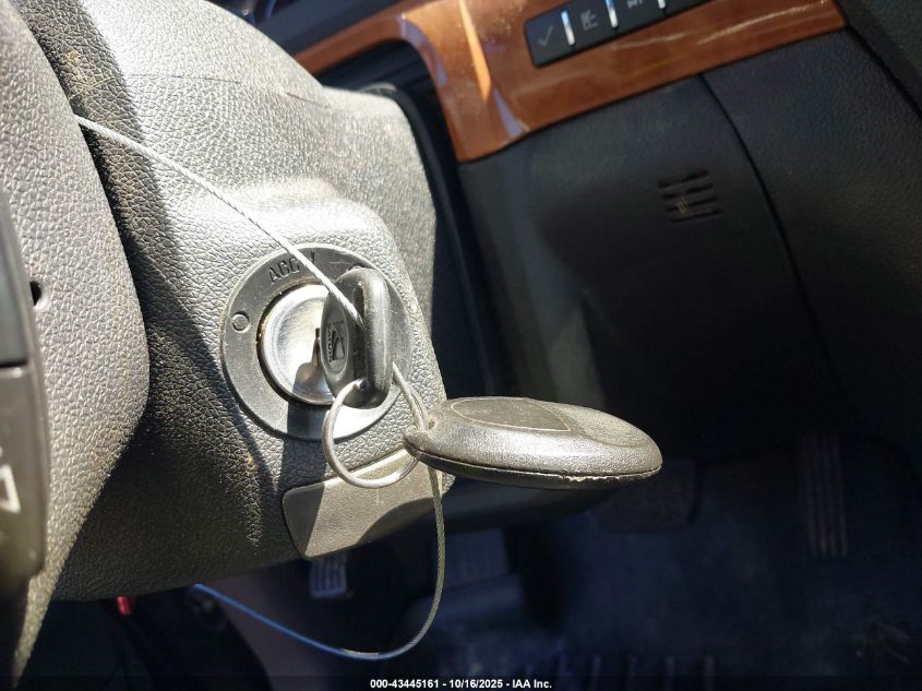 2008 Saturn Outlook Xr VIN: 5GZER33718J137099 Lot: 43445161