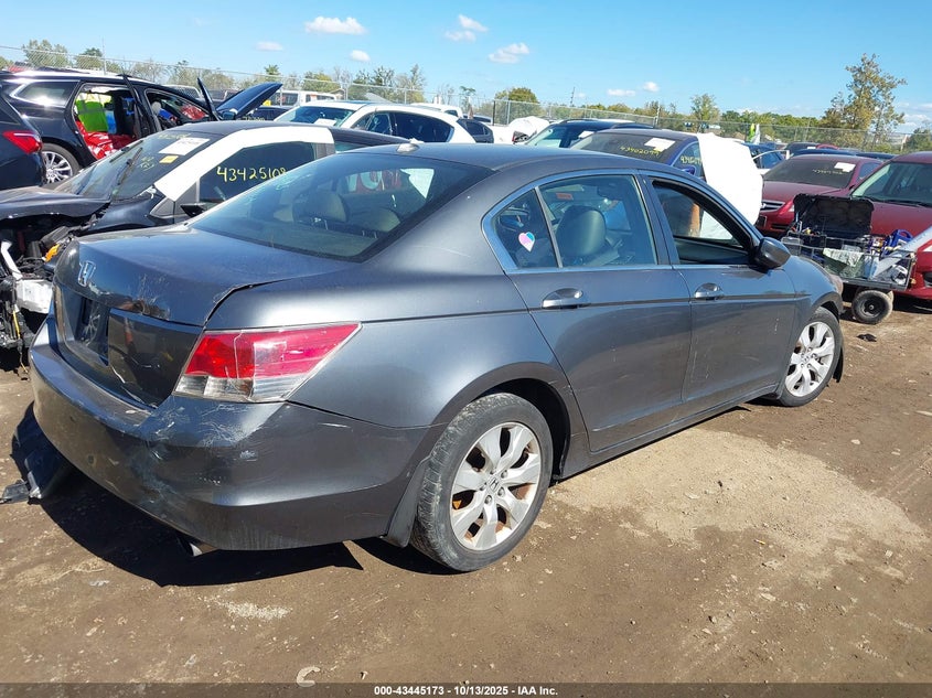 JHMCP26888C032530 2008 HONDA ACCORD photo no. 4