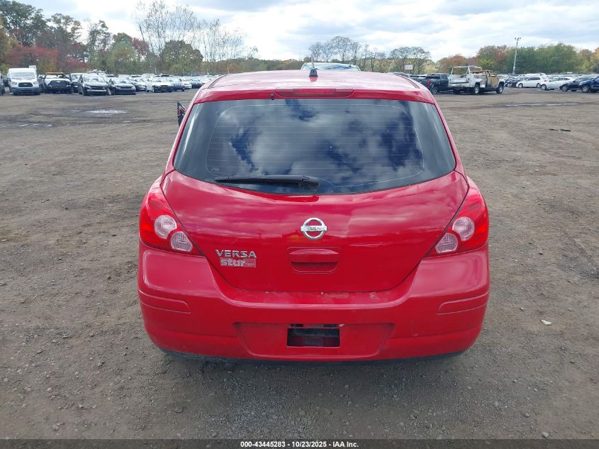 2009 Nissan Versa 1.8S VIN: 3N1BC13E59L374040 Lot: 43445283