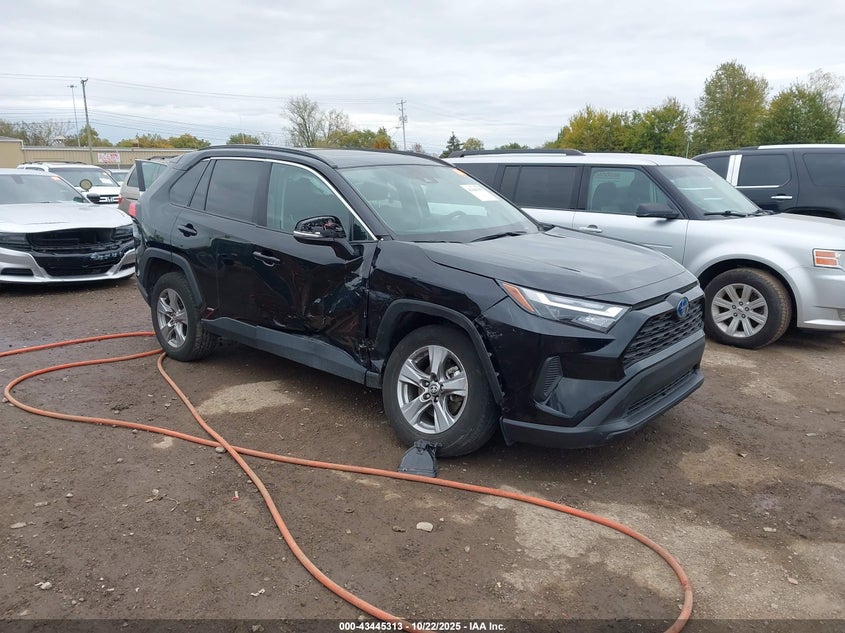 TOYOTA RAV4 HYBRID XLE