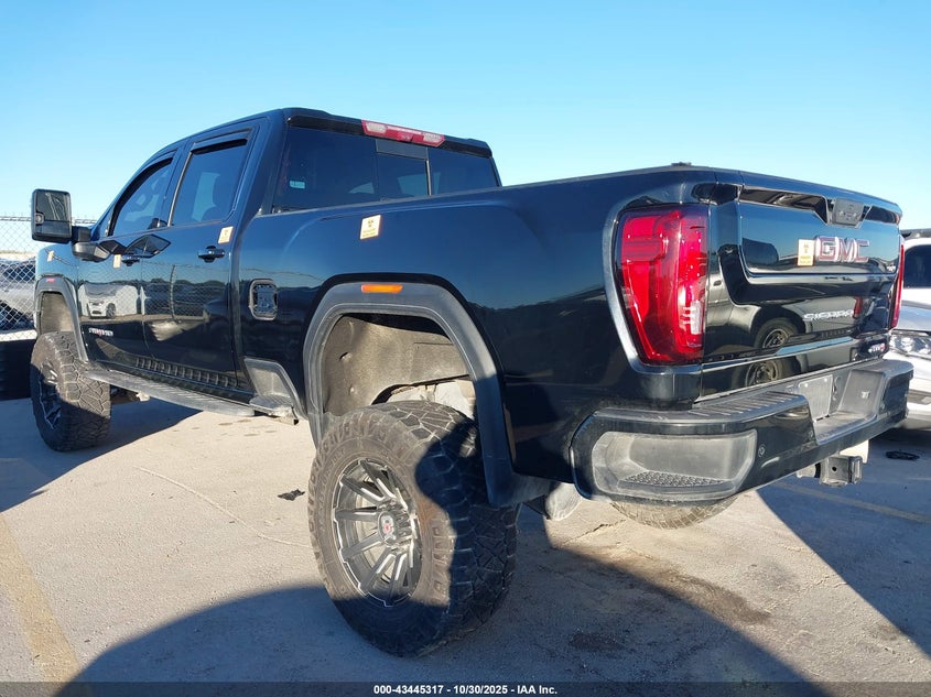 1GT49PEY7NF357341 2022 GMC SIERRA photo no. 3