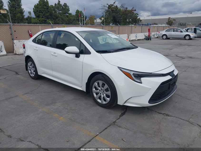 TOYOTA COROLLA HYBRID LE