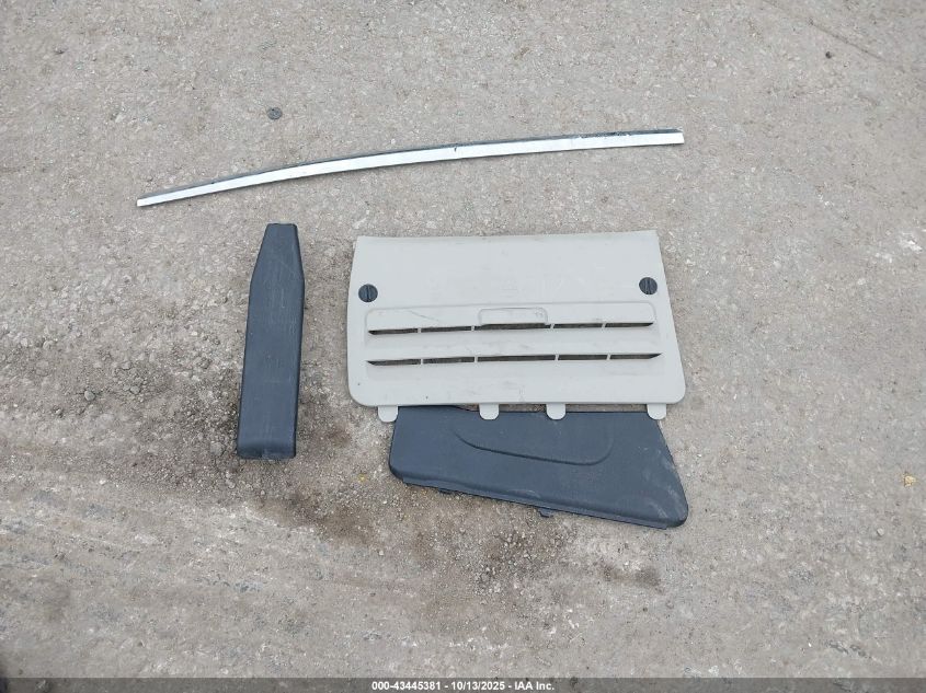 2011 Dodge Grand Caravan Crew VIN: 2D4RN5DG2BR662283 Lot: 43445381