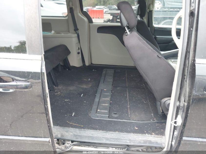 2011 Dodge Grand Caravan Crew VIN: 2D4RN5DG2BR662283 Lot: 43445381