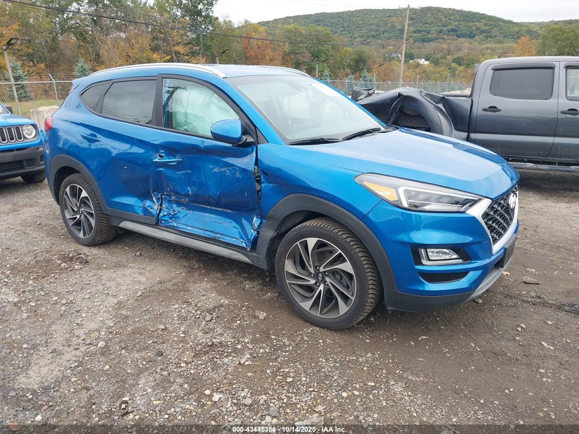 HYUNDAI TUCSON SPORT