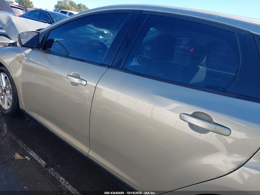 1FADP3K22GL240565 2016 FORD FOCUS photo no. 15