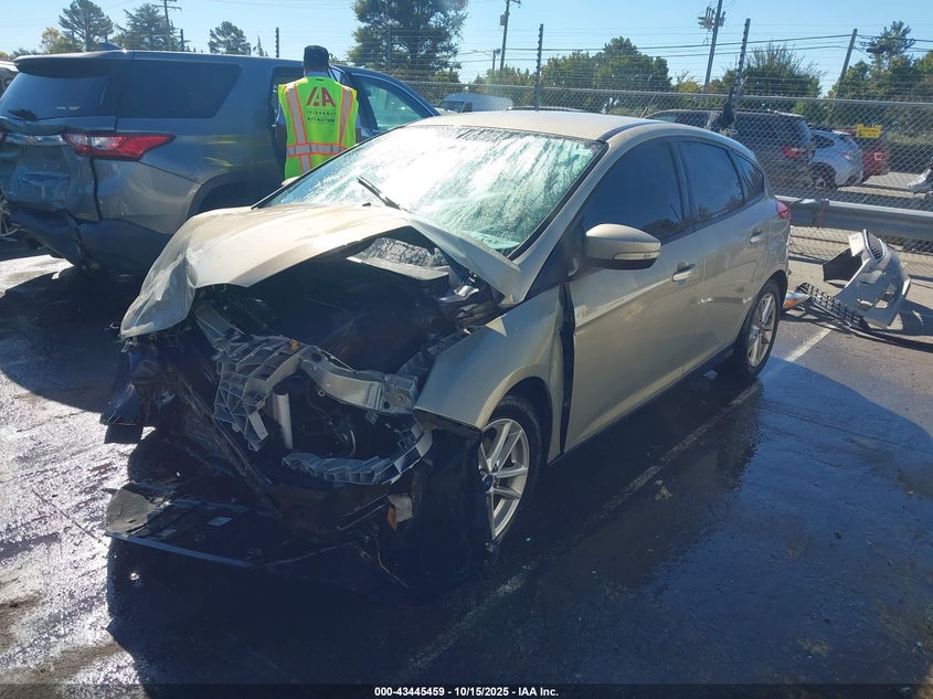 1FADP3K22GL240565 2016 FORD FOCUS photo no. 2