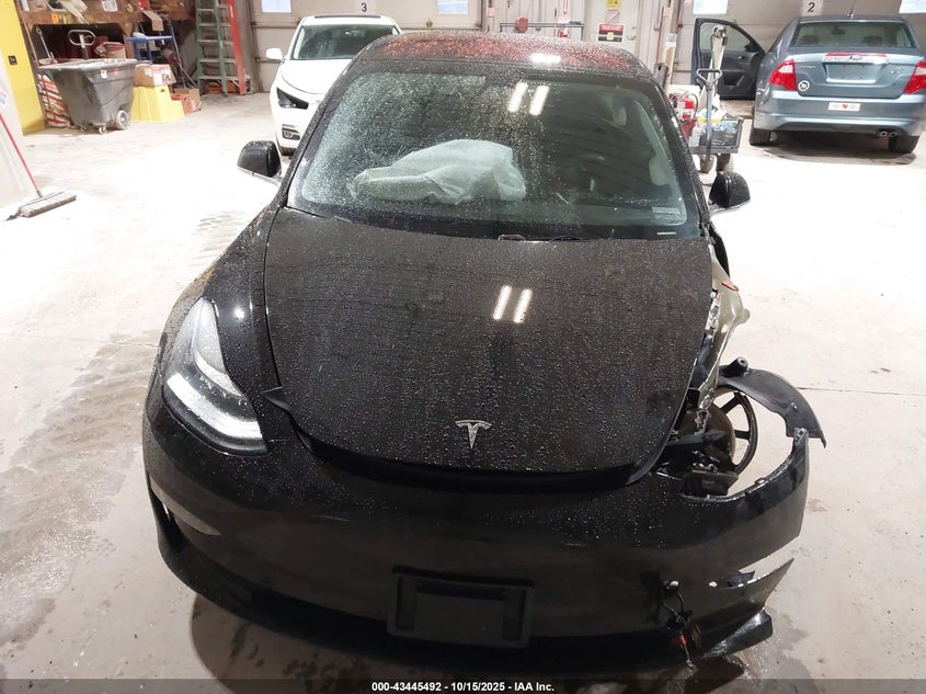 2018 Tesla Model 3 Long Range/Mid Range VIN: 5YJ3E1EA7JF123271 Lot: 43445492