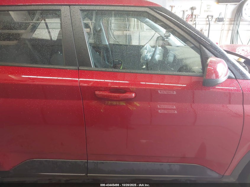 2025 HYUNDAI VENUE SE KMHRB8A38SU392516