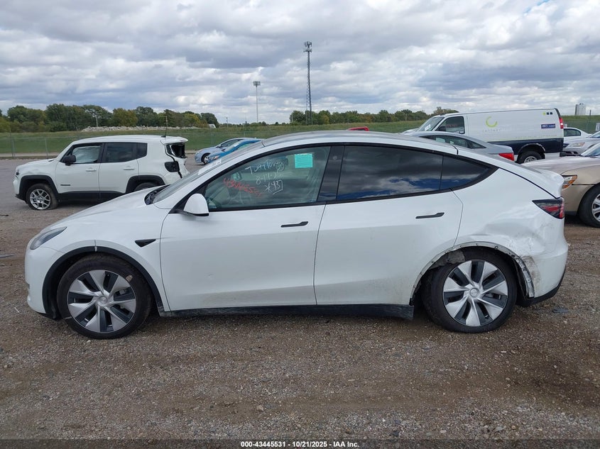 2021 Tesla Model Y Long Range Dual Motor All-Wheel Drive VIN: 5YJYGDEE1MF086369 Lot: 43445531