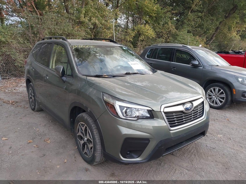 SUBARU FORESTER PREMIUM