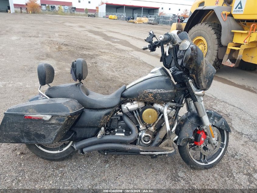 2017 Harley-Davidson Flhx Street Glide VIN: 1HD1KBC1XHB670653 Lot: 43445596