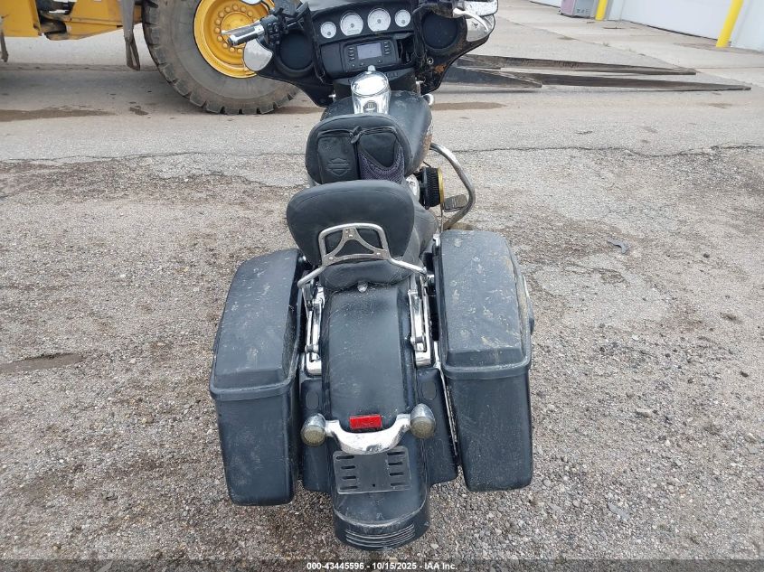 2017 Harley-Davidson Flhx Street Glide VIN: 1HD1KBC1XHB670653 Lot: 43445596