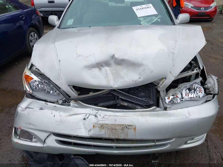 4T1BE32K42U112639 2002 TOYOTA CAMRY photo no. 10