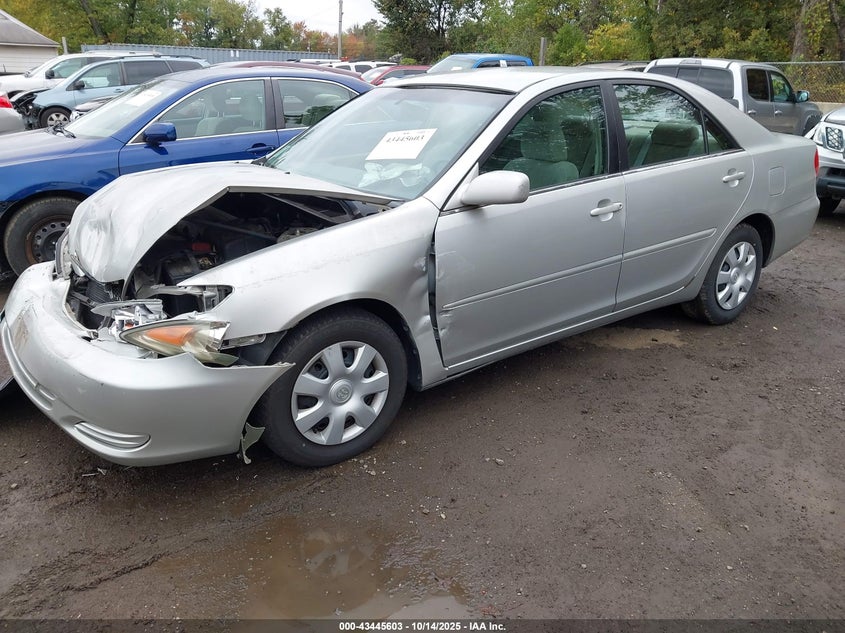 4T1BE32K42U112639 2002 TOYOTA CAMRY photo no. 2