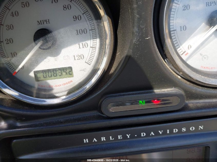 2011 Harley-Davidson Flhx VIN: 1HD1KBM16BB674916 Lot: 43445699