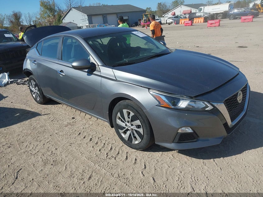NISSAN ALTIMA S INTELLIGENT AWD