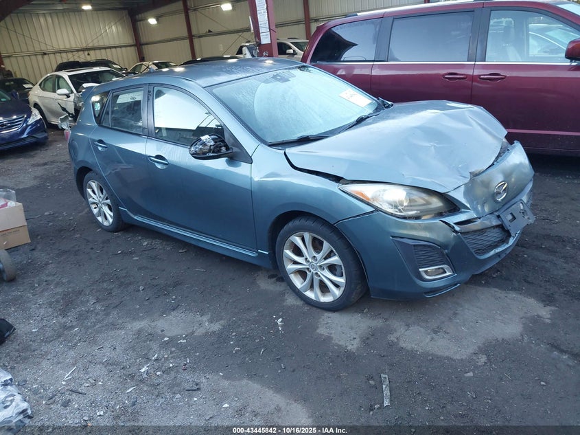 MAZDA 3 S GRAND TOURING