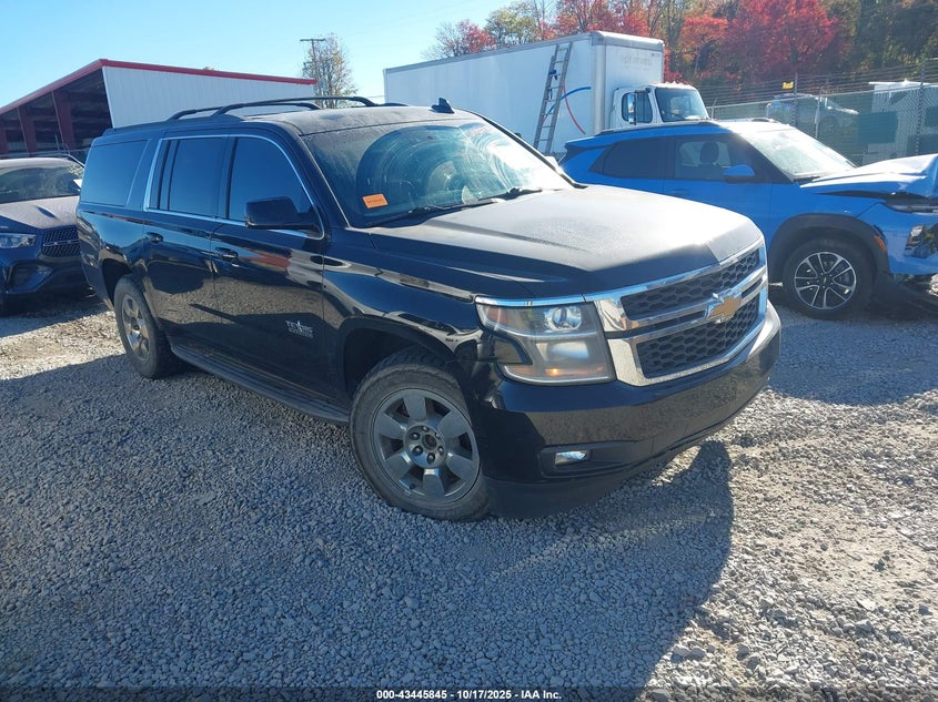 CHEVROLET SUBURBAN LT