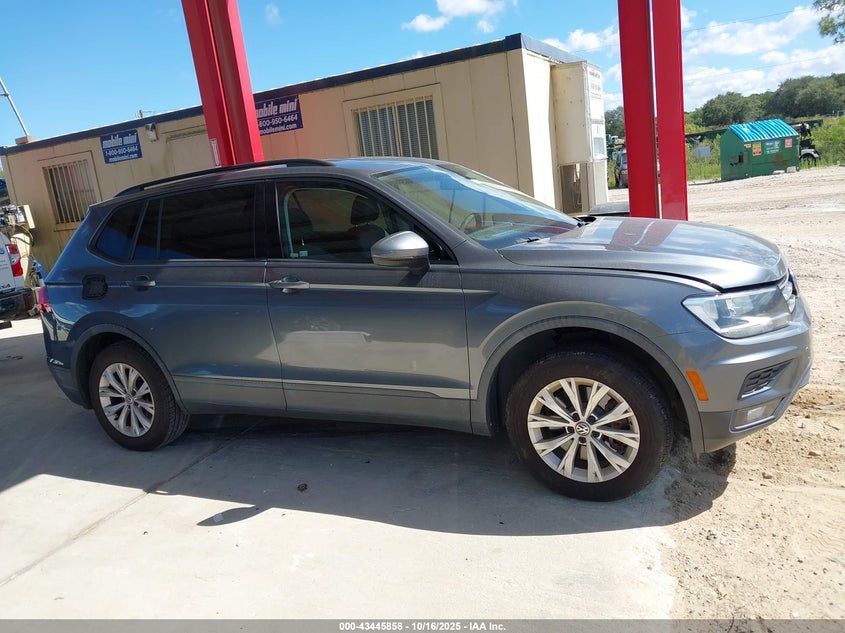 2018 VOLKSWAGEN TIGUAN 2.0T S 3VV1B7AX2JM009656